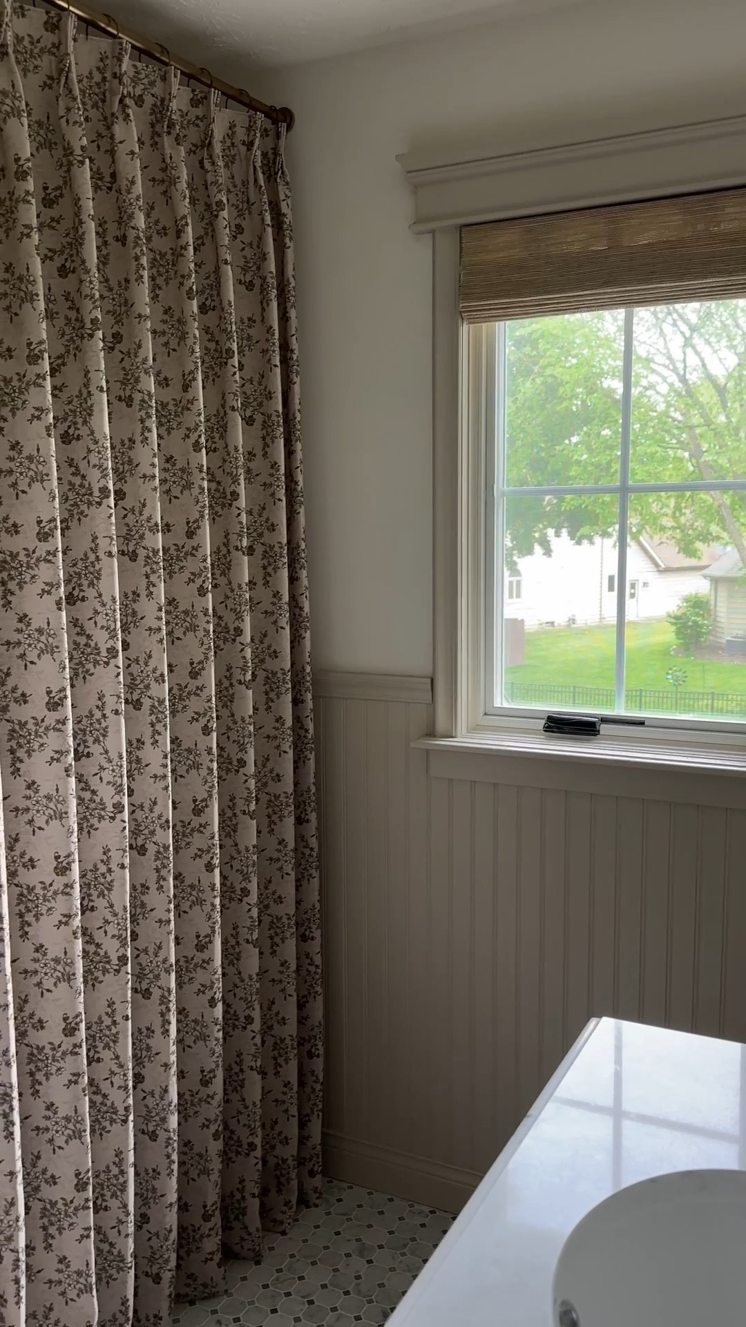 Everyone’s favorite shower curtain is 27% off with code MYNINETIESHOME 

#LTKCyberWeek #LTKHome #LTKSaleAlert