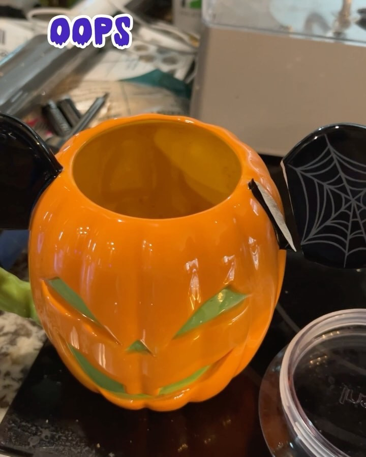 Lets fix my fave Halloween mug 🎃 

I accidentally broke an ear off my favorite Disney Halloween mug and wasn’t going to pay $45 to replace some thing I thrifted for $10

A lot of glue, mild panic when I couldn’t clamp it down…and it looks good enough.

It lives to see another Halloween! 

#recyle #reuse #reduce #recyclereusereduce