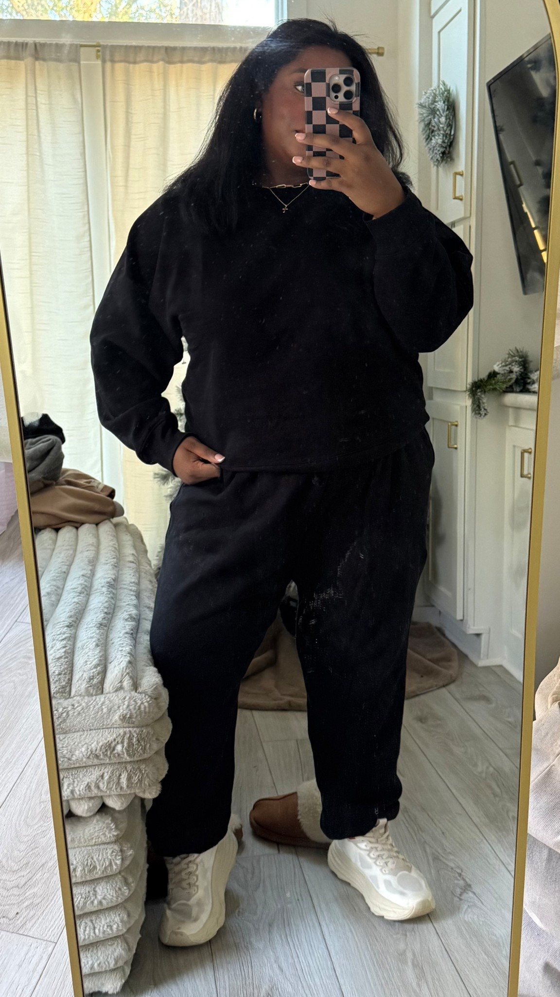 Excuse the dirty mirror but I’m obsessed with this old navy set 

#LTKgrwm #LTKMidsize #LTKGiftGuide