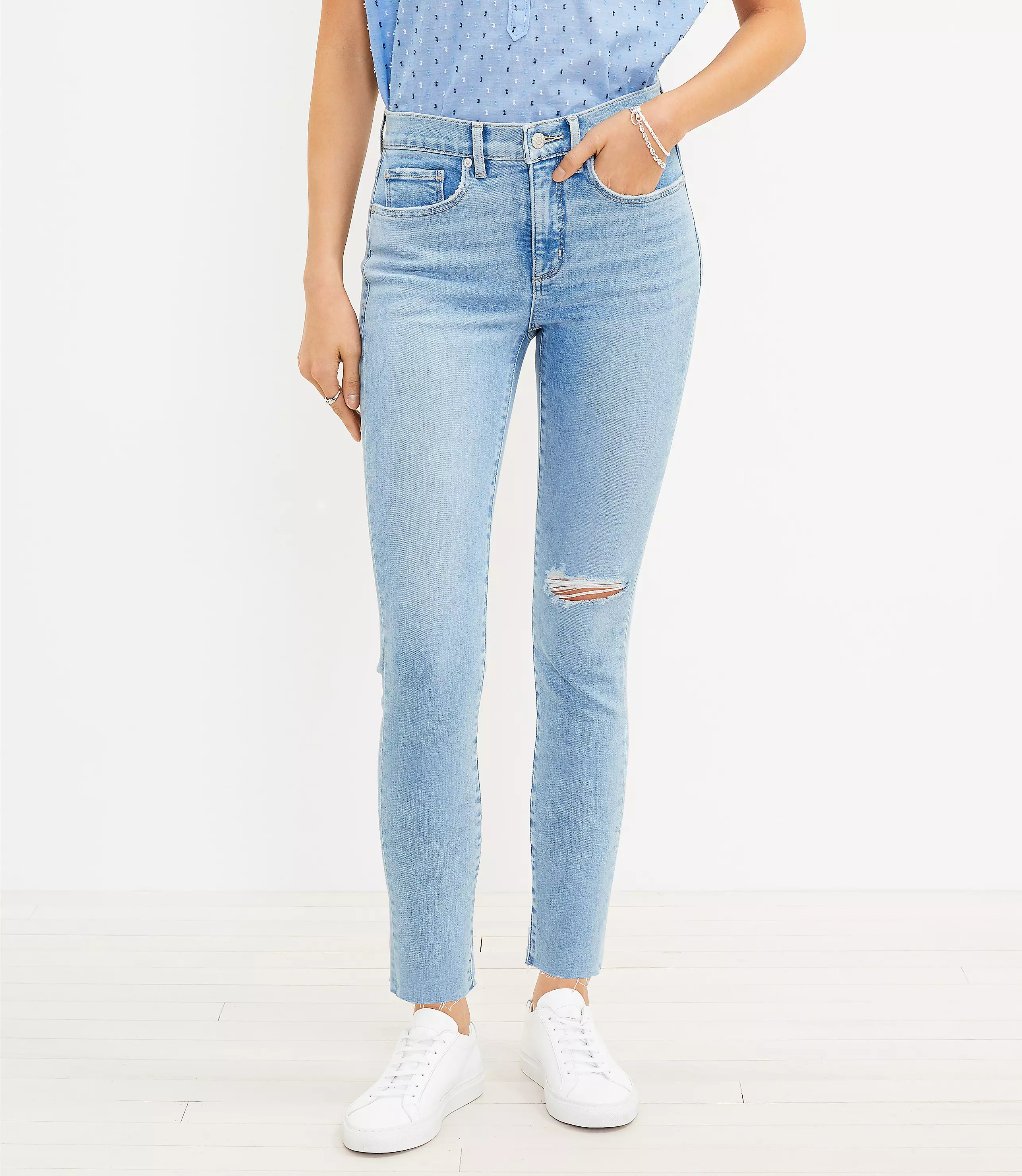 Petite Frayed Mid Rise Skinny Jeans in Authentic Light Indigo Wash | LOFT