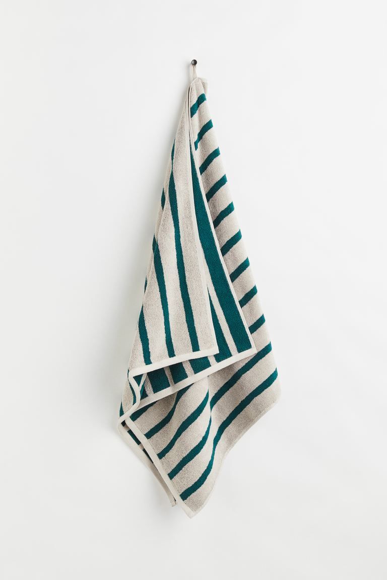 Cotton terry bath towel | H&M (UK, MY, IN, SG, PH, TW, HK)