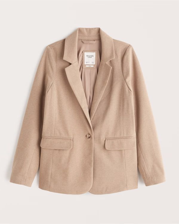 Women's Single-Breasted Stretch Blazer | Women's Fall Outfitting | Abercrombie.com | Abercrombie & Fitch (UK)