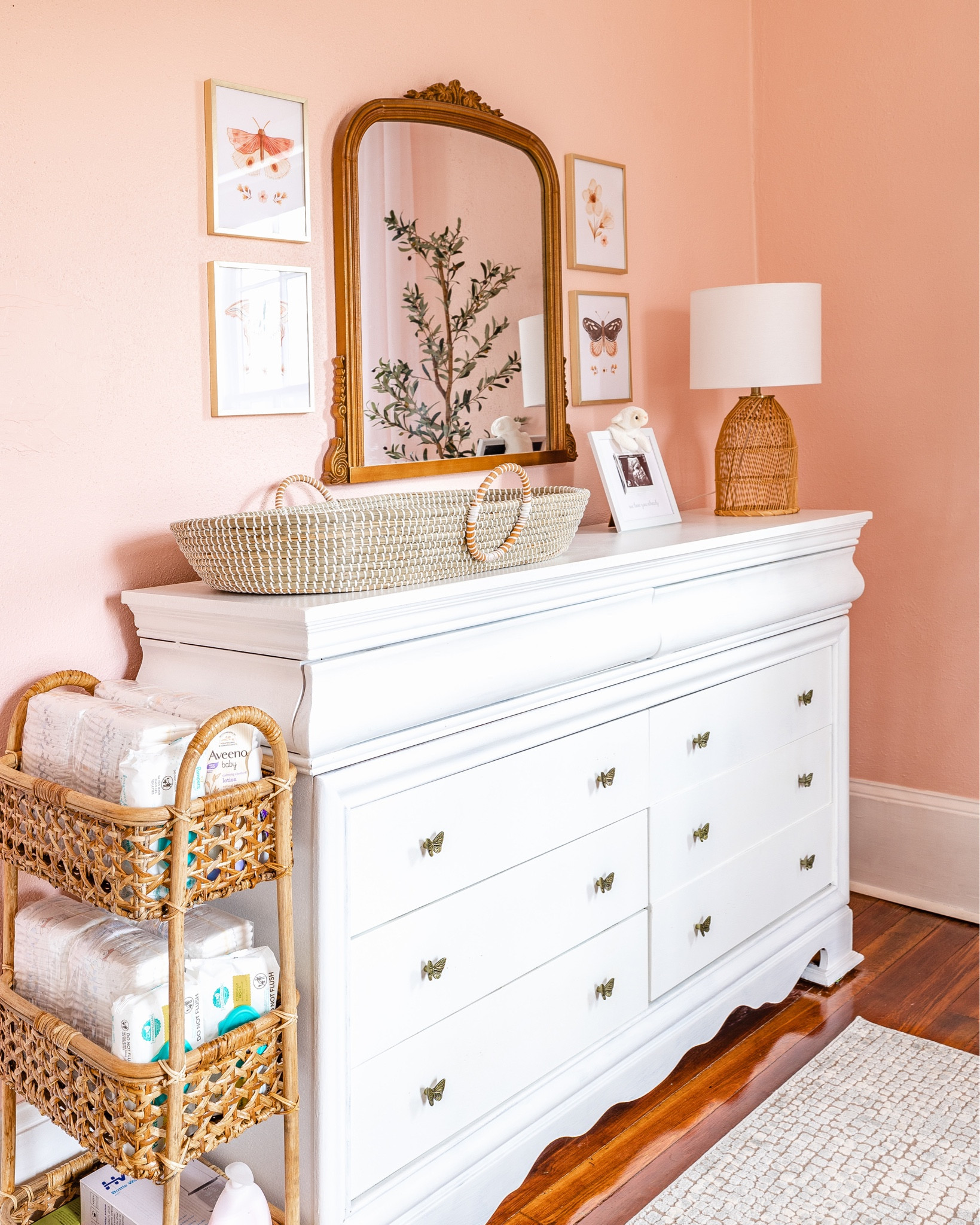 Baby girl nursery decor 