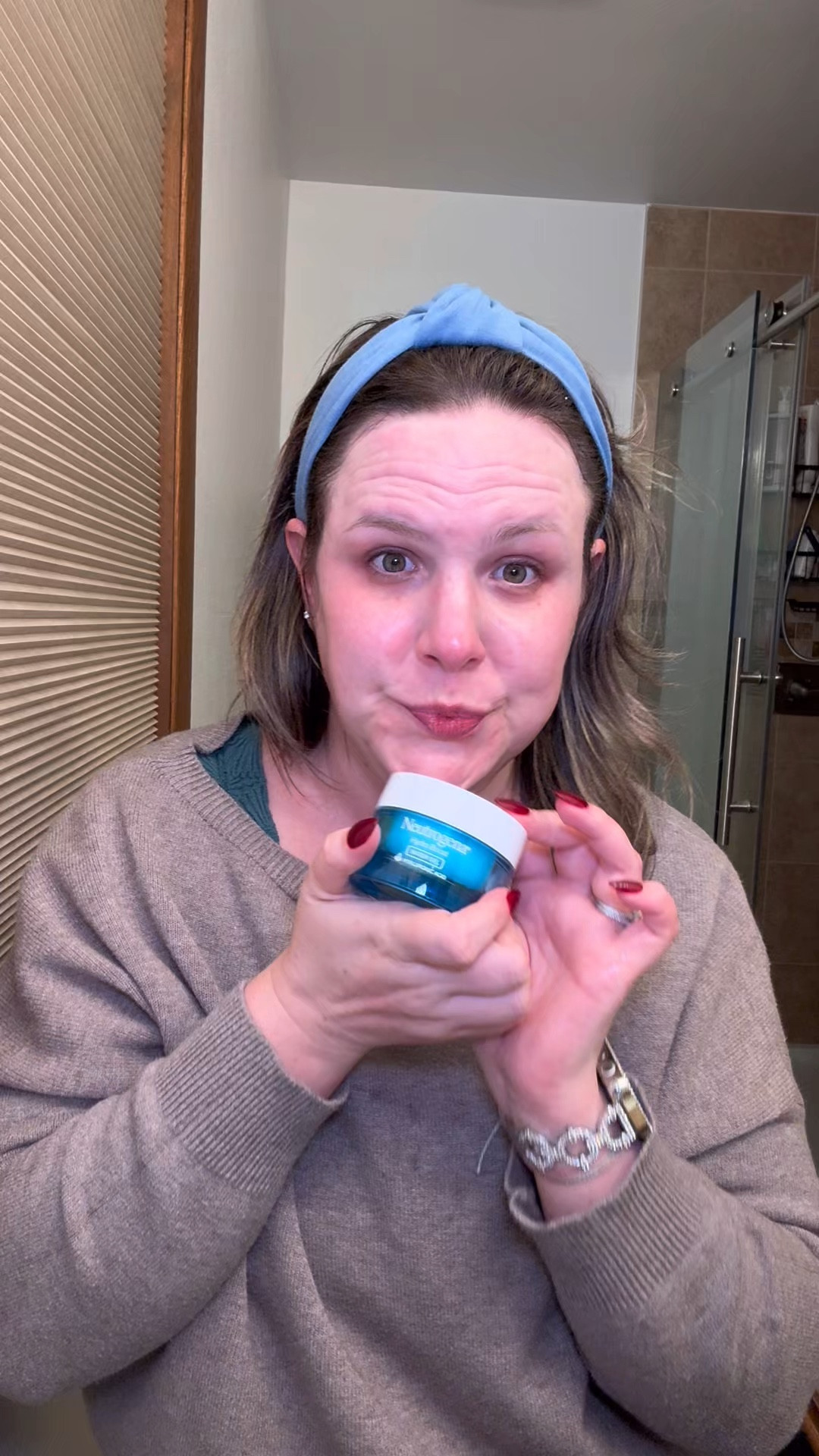 Neutrogena Hydro Boost Water Gel, 24 Hr Hydration for Normal/Oily Skin, Signature Fragrance, Face Moisturizer with Hyaluronic Acid, Skin Care for Juicy, Deeply Hydrated Skin

#LTKBeauty #LTKselfcare