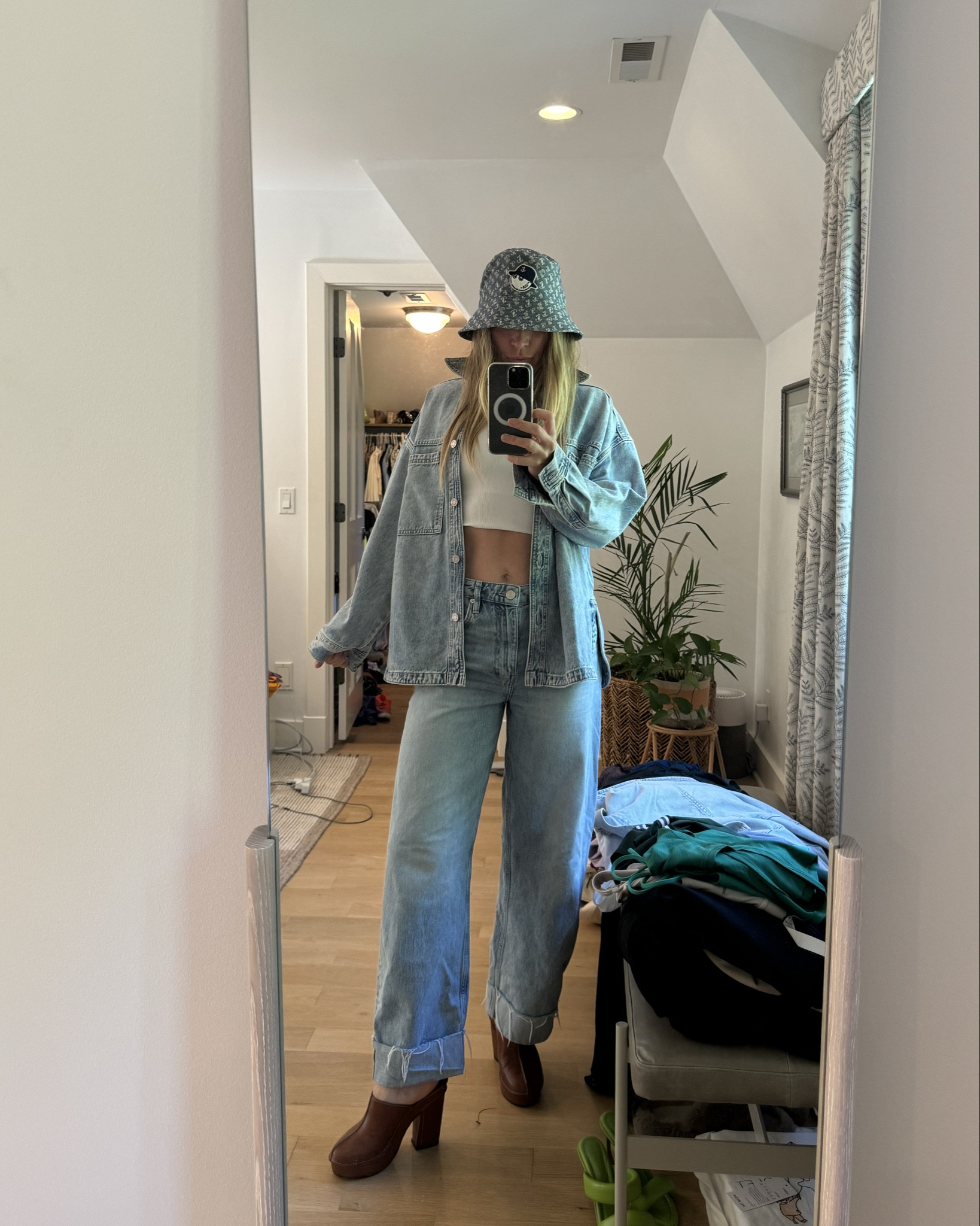 A cute outfit for a night out !! Canadian tuxedo style 