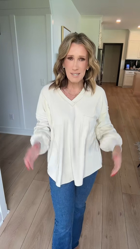 You always need some great basics in your wardrobe and this is a great one.  It reminds me of a brand name top but it is affordable.  I am in a small 

#LTKStyleTip #LTKOver40 #LTKFindsUnder50