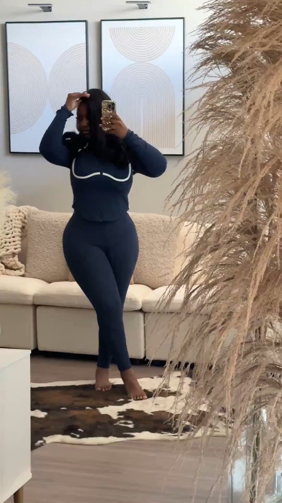 this set?? immediately giving “put together without even trying” energy 🖤✨

snatching in all the right places, super stretchy, and actually comfy enough to wear all day. the contour detail on the jacket makes the fit look SO good 🤭

perfect for gym days, errands, airport fits, or just wanting to look cute while staying comfy. linked all the color options because honestly… i want another one already 😭

#amazonfinds #amazonactivewear #gymstyle #activewearset #workoutfits #comfystyle #everydaylooks #athleisurewear #fitnessfashion #ltkactive

#LTKootd #LTKfitnessgoals #LTKSeasonal