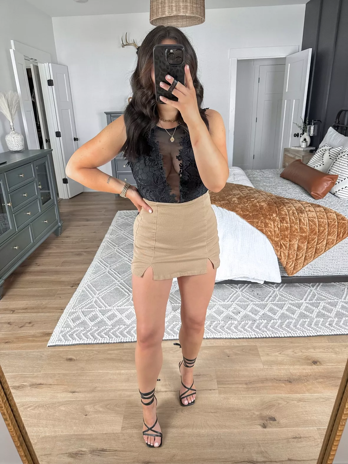 Girls night out outfit • Vegas outfit