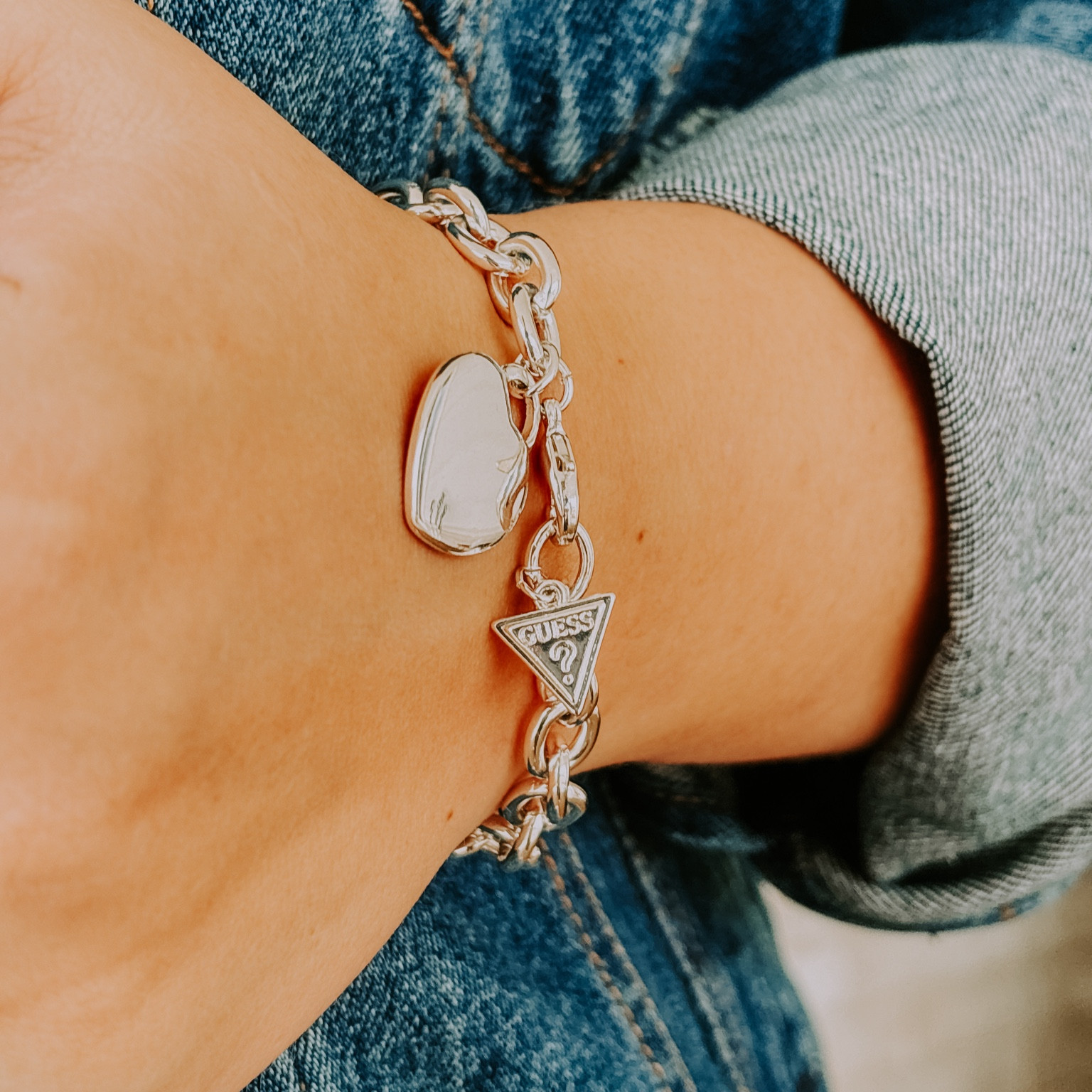 Guess basic charm bracelet!

#LTKfindsunder50 #LTKSeasonal #LTKsalealert