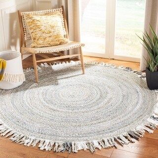 Safavieh Handmade Braided Libby Country Cotton Rug with Fringe (3' x 3' Round - Light Grey) | Bed Bath & Beyond