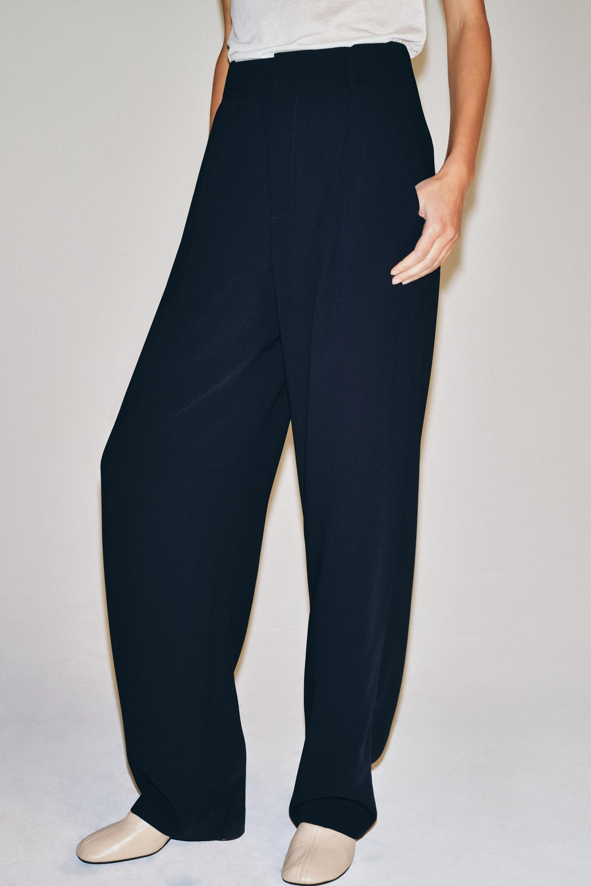 ZW COLLECTION BALLOON TROUSERS WITH DARTS | Zara UK