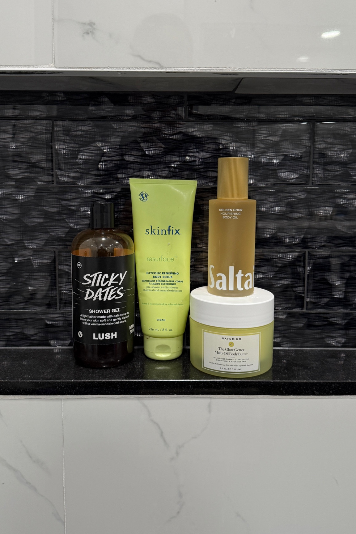 BODY CARE FAVORITES THIS WEEK 💕✨

STICKY DATES BODY WASH IS FROM LUSH!

#LTKGiftGuide #LTKBeauty