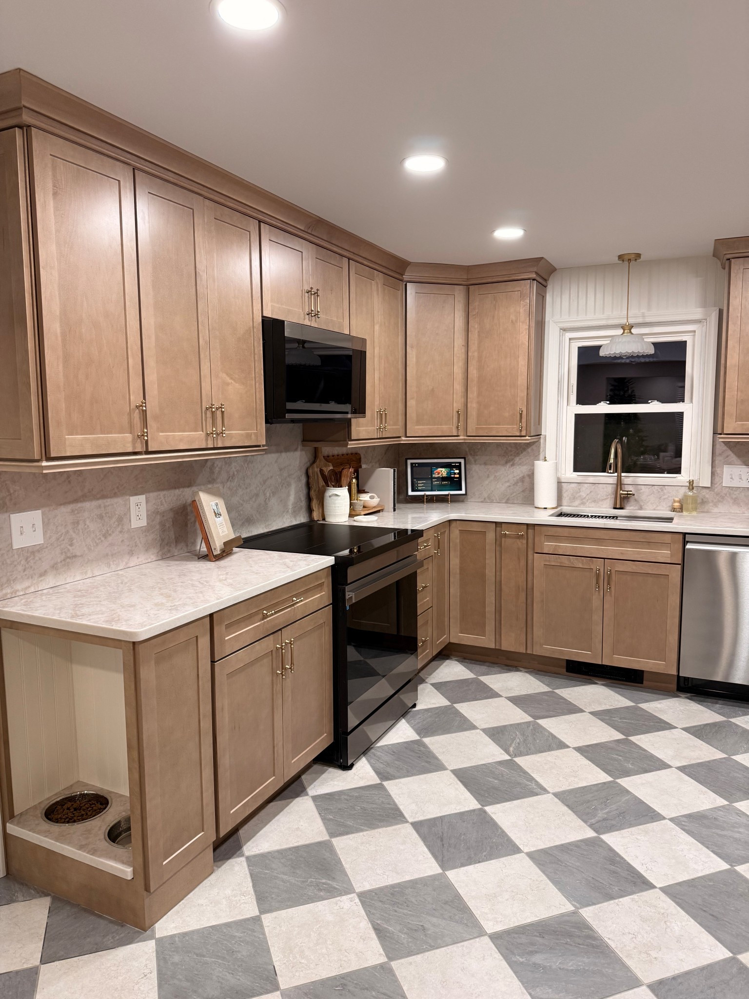 The kitchen remodel of my dreams!!!! Are you kidding from the floors to the hardware everything is PERFECT🤩😍



kitchen, kitchen remodel, hardware, gold hardware, kitchen, kitchen gadgets, amazon kitchen finds, amazon finds, countertop styling , kitchen inspo, amazon finds, kitchen floors, kitchen must haves  

#LTKFindsUnder50 #LTKFindsUnder100 #LTKHome