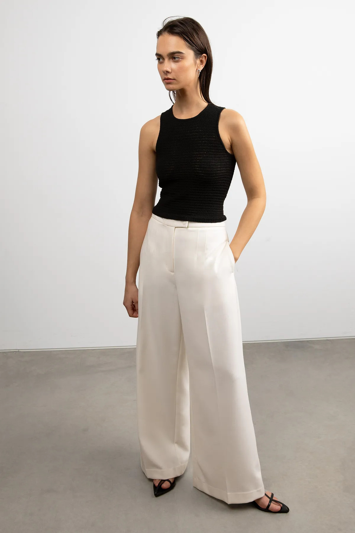 HIGH-RISE WIDE LEG TROUSER | OAK + FORT