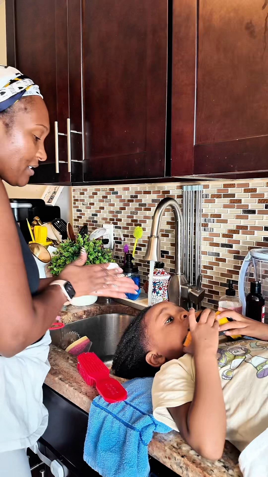 Washing hair is not one of my favorite tasks but it’s always worth it. Here are some products that make wash day a bite easier 