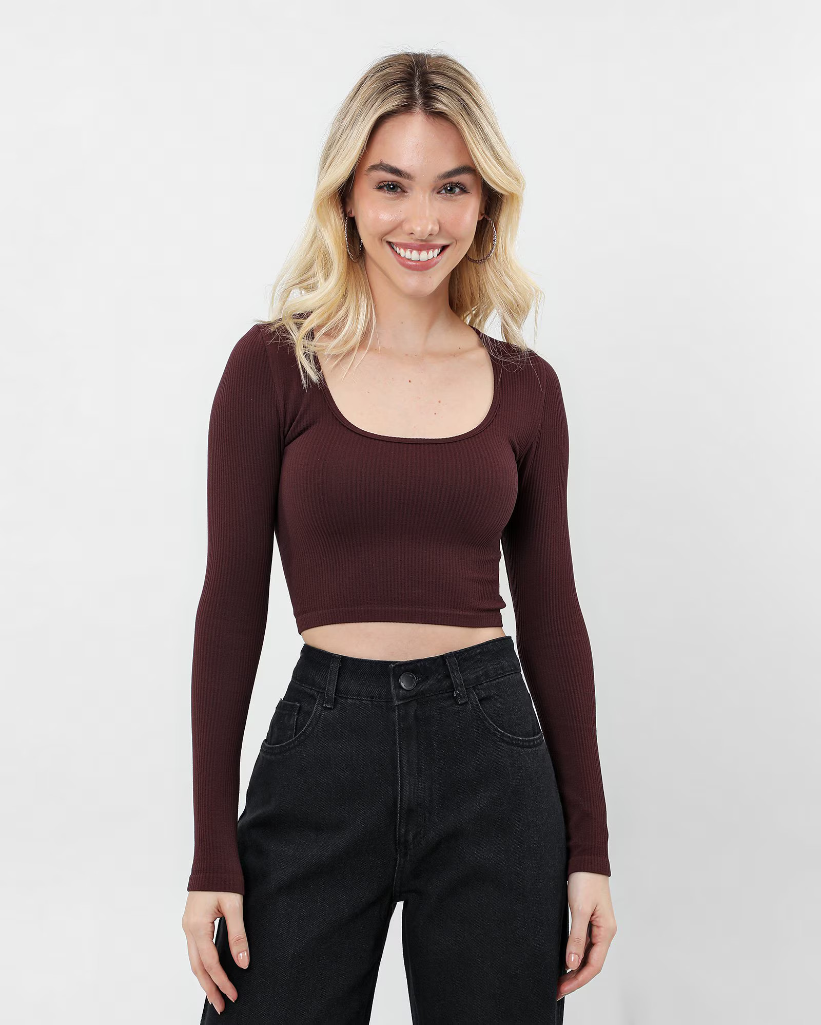 Blusa cropped manga longa ajustada sem costura - Vinho |  Pool Basic | Riachuelo (BR)