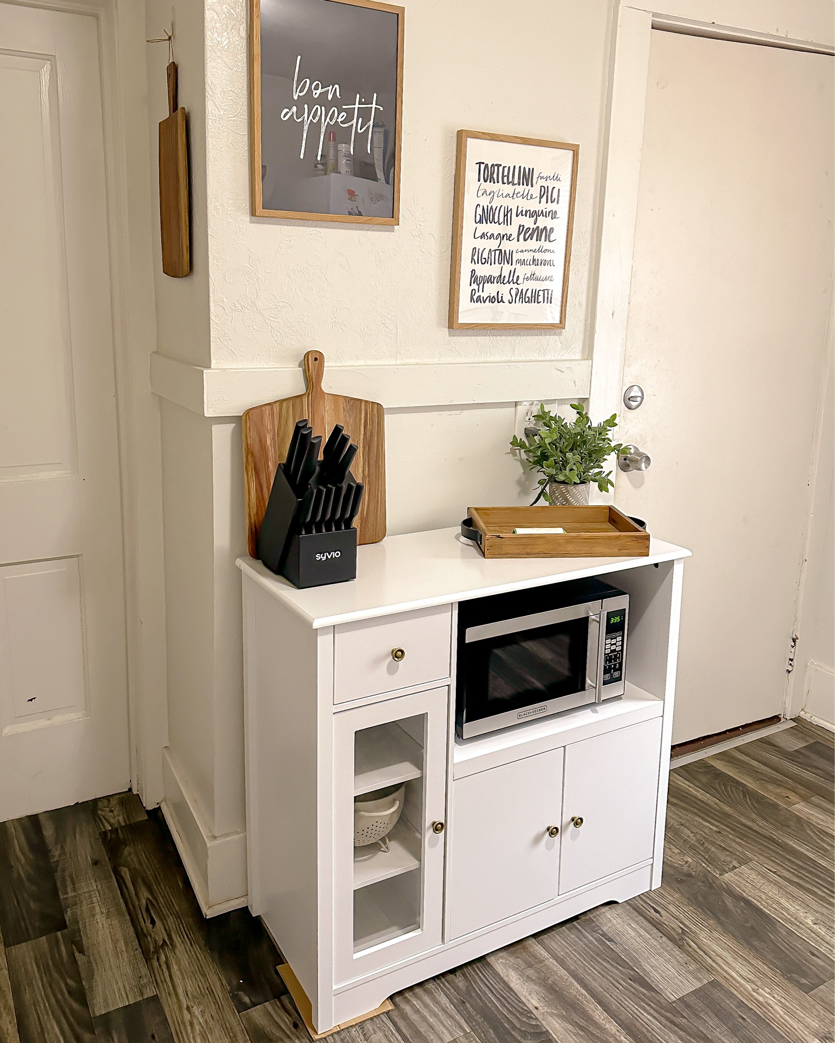 New microwave cart! Loving this for the kitchen 👏🏻

#LTKHome #LTKSaleAlert