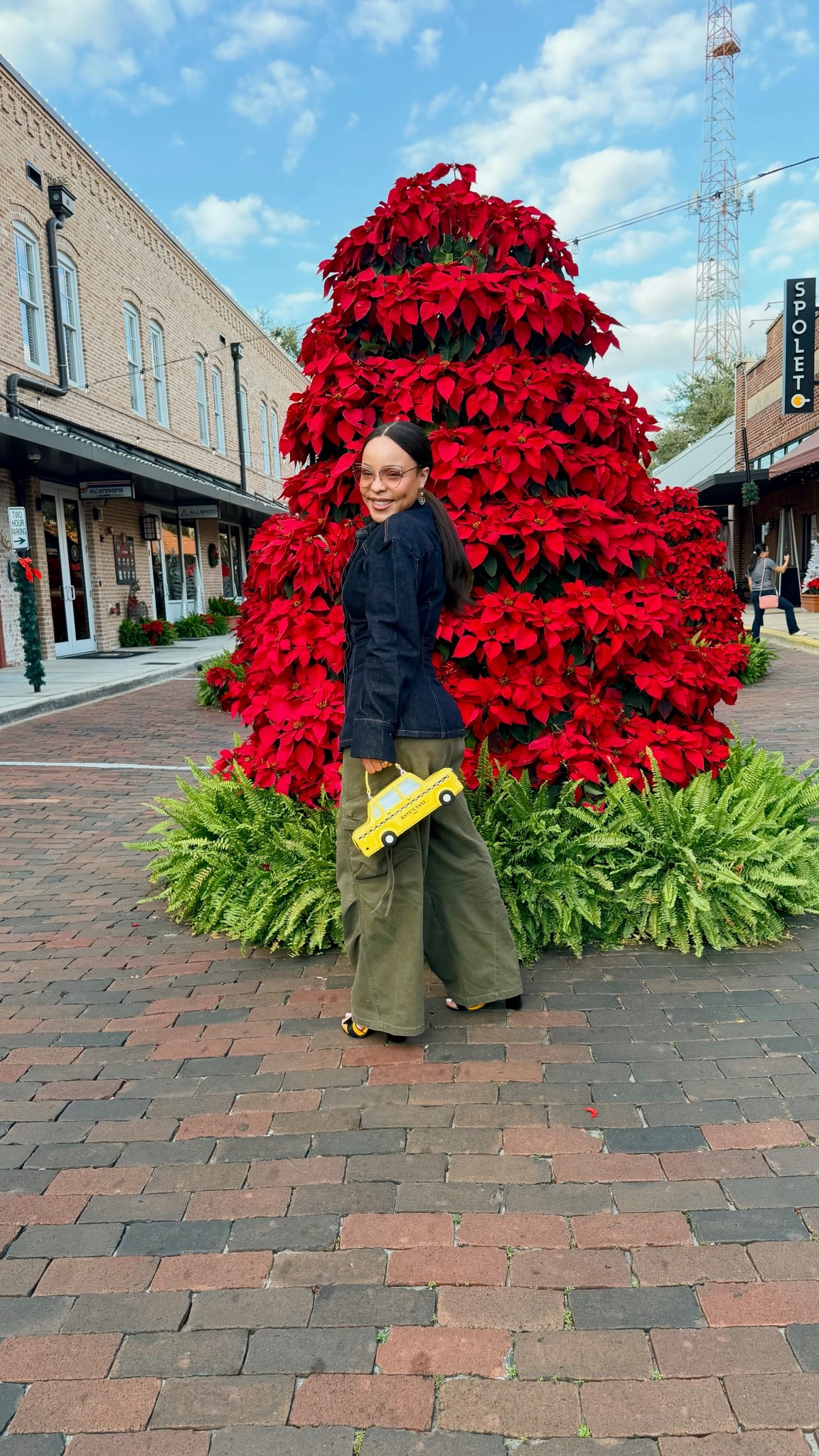 Proof of life - Merry Christmas 🎄🎅🏽🎁 Fit note: The quality of this top is amazing, but the fit is very small. I’m a true M and ordered an XL. Pants are a M, but could’ve gone with a small!

#holiday #ootd #merrychristmas #cargos #denimtop #denimjacket #statementbags

#LTKSaleAlert #LTKgrwm #LTKootd