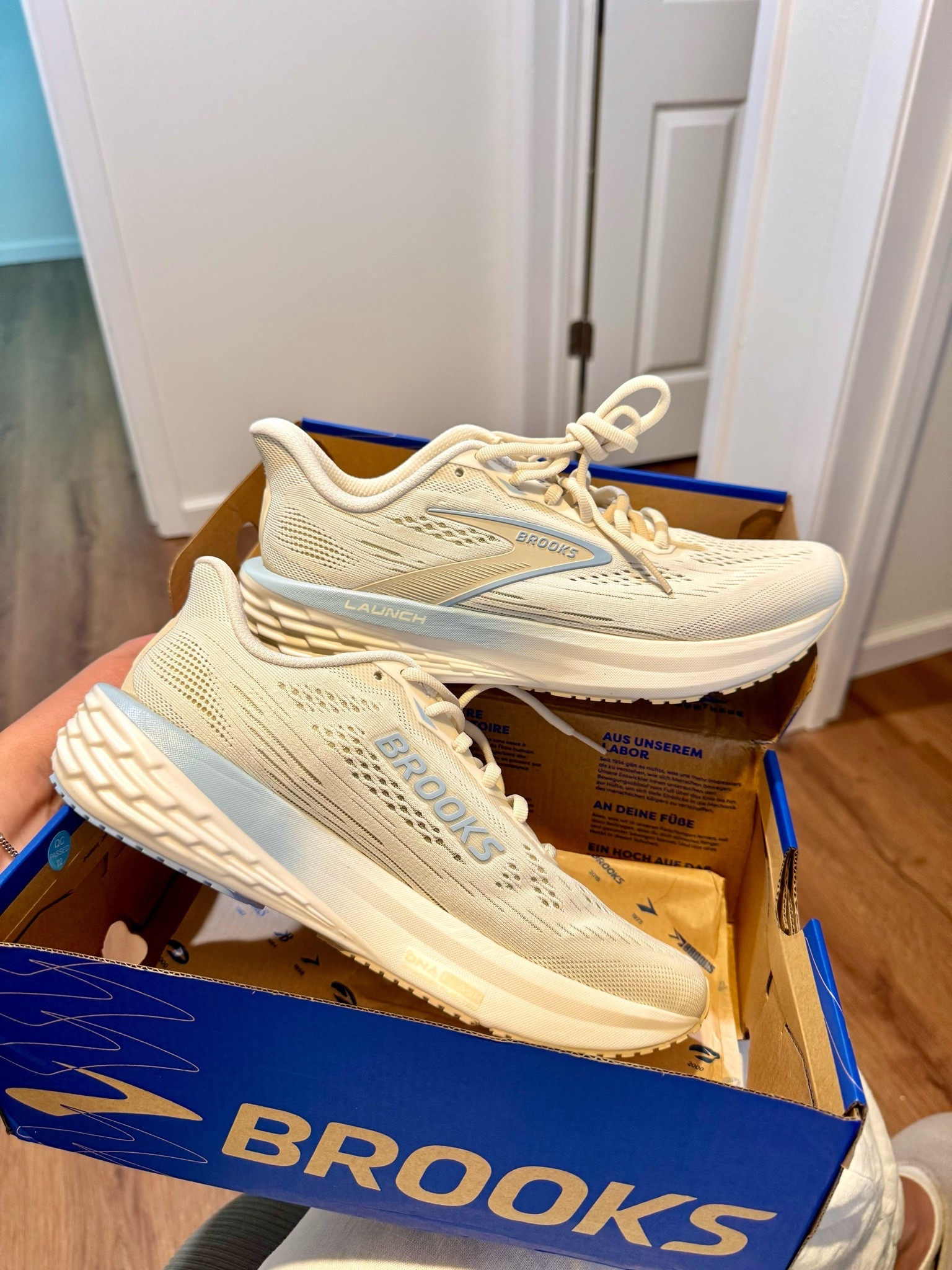 Mama treated herself to a new pair of sneakers! My first pair of Brooks, and by the feel it won’t be my last😛 linked these and a few others I love!

#LTKActive #LTKmomlife #LTKfitnessgoals