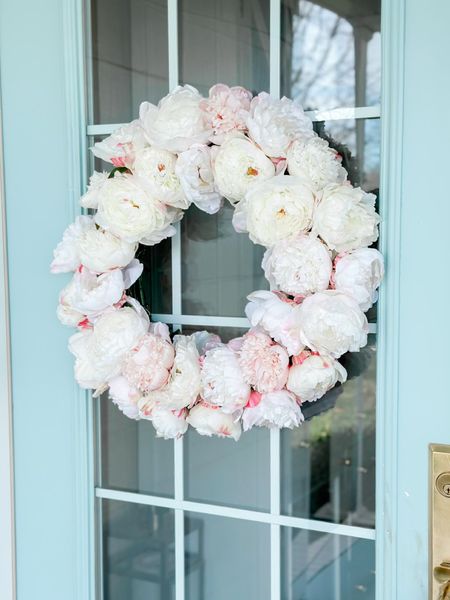 Anyone else super exited for peony season? Get a head start with this gorgeous faux peony wreath! Perfect for your spring front door! Wreath, floral wreath, faux peonies 

#LTKhome