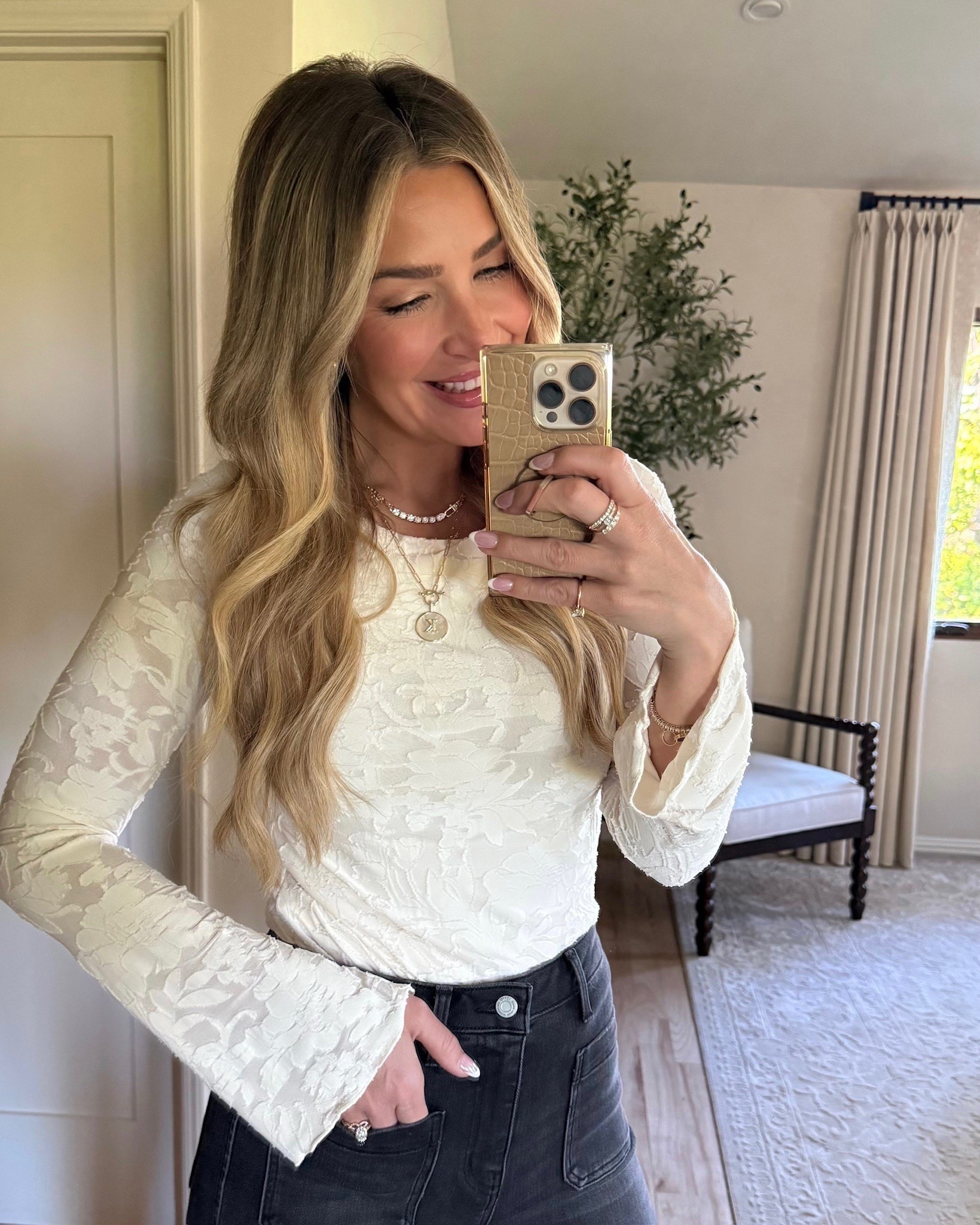 This Amazon top looks way more expensive than it is 🤍 The texture, the sleeves, the fit—an easy yes.

#LTKSeasonal #LTKgrwm #LTKootd