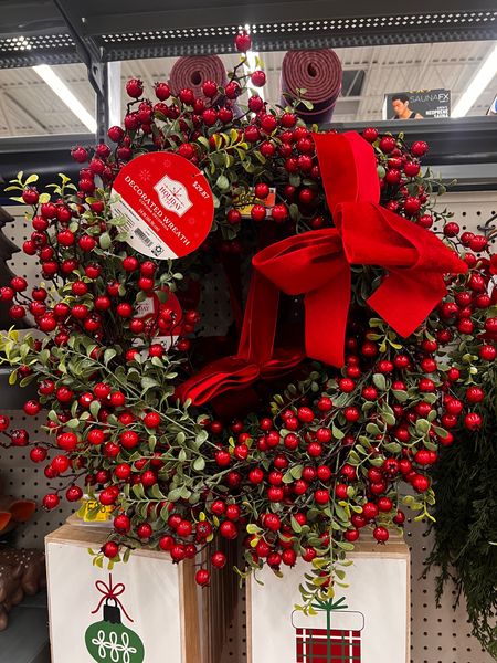 This Red berry and eucalyptus Christmas wreath is absolutely gorgeous and a great price. Available at @walmart

#LTKSeasonal #LTKhome #LTKHoliday