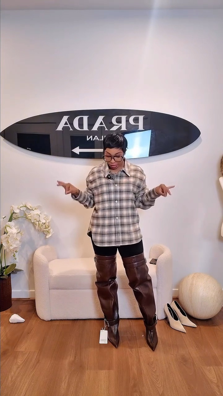 Trust that when it says Studio, it means STUDIO quality! 

H&M Studio fall/ winter collection didn’t give me much, but what it did give me were these boots! These beautiful, dope specimens will be in my closet of years to come. 

Am I right…are y’all loving these boots?! Let me know in the comments if you were able to snag them!! 

#fallboots #hmstudio #chocolatebrown #colortrend #thighhighboots #fallwardrobe #wardrobeessentials #productreview #fallfashiontrends