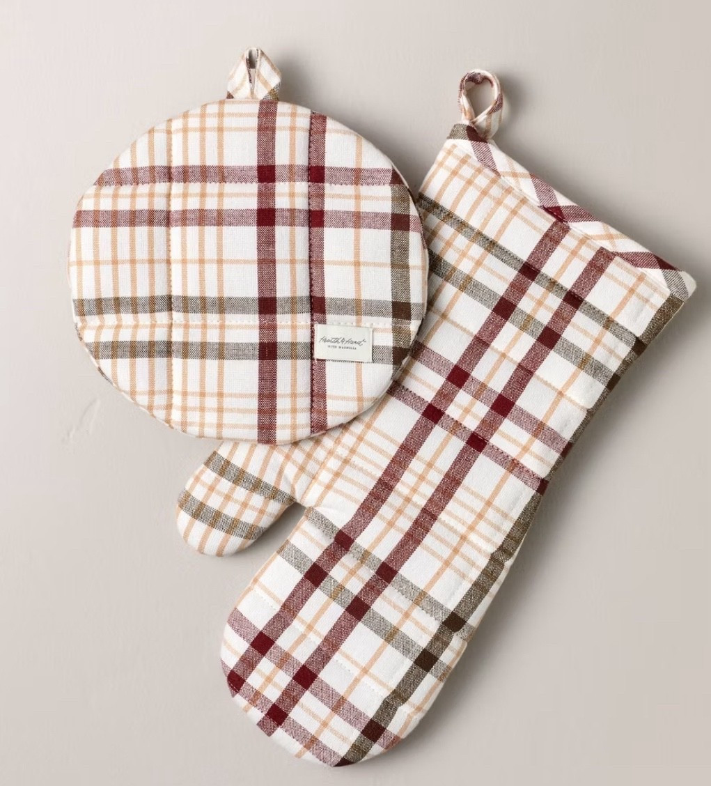 Kitchen mitts ❤️

Fall kitchen mitts home finds target

#LTKHome