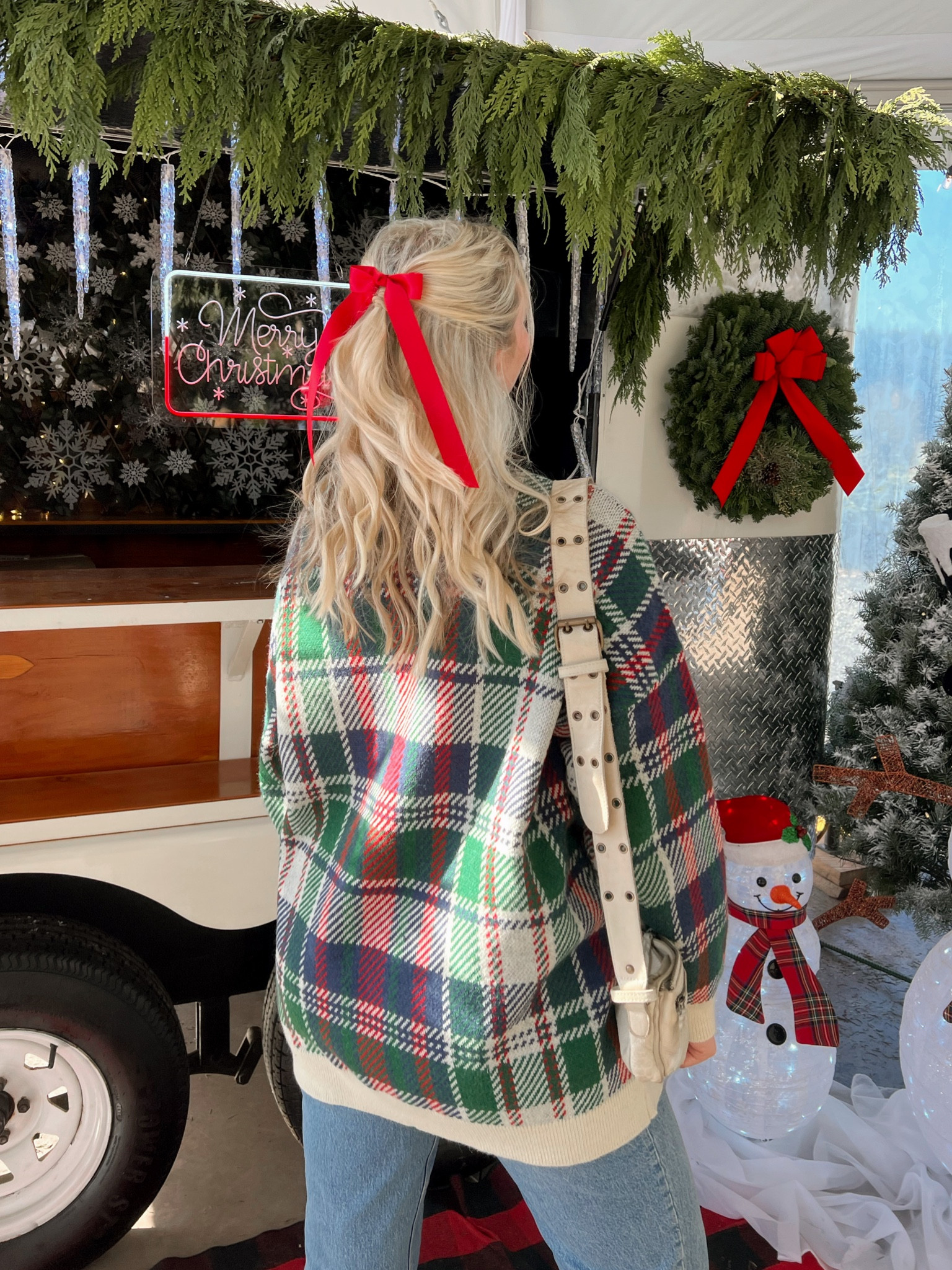 The perfect Christmas sweater! Runs super oversized, wearing a large 

#showmeyourmumu #christmassweater #christmasoutfit #christmasspirit 

#LTKHoliday #LTKSeasonal #LTKGiftGuide