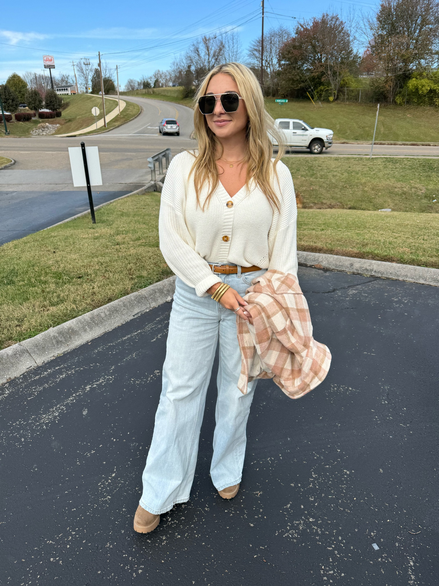 Date day 🥂🤍

#LTKStyleTip #LTKFindsUnder50 #LTKSaleAlert