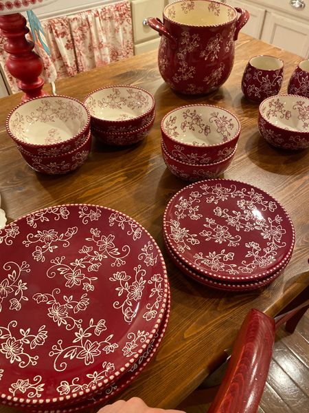 My beautiful Temp-rations stoneware dishes are on sale!! I just bought another set in cranberry but there are so many colors and patterns!! #qvc #tabletop

#LTKSale #LTKunder50 #LTKhome