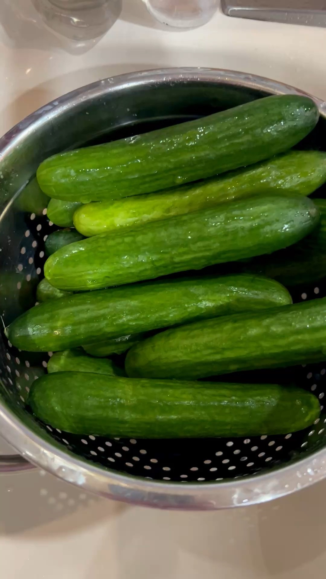 Cut up some cucumbers 🥒

#LTKdayinmylife #LTKselfcare #LTKfoodie