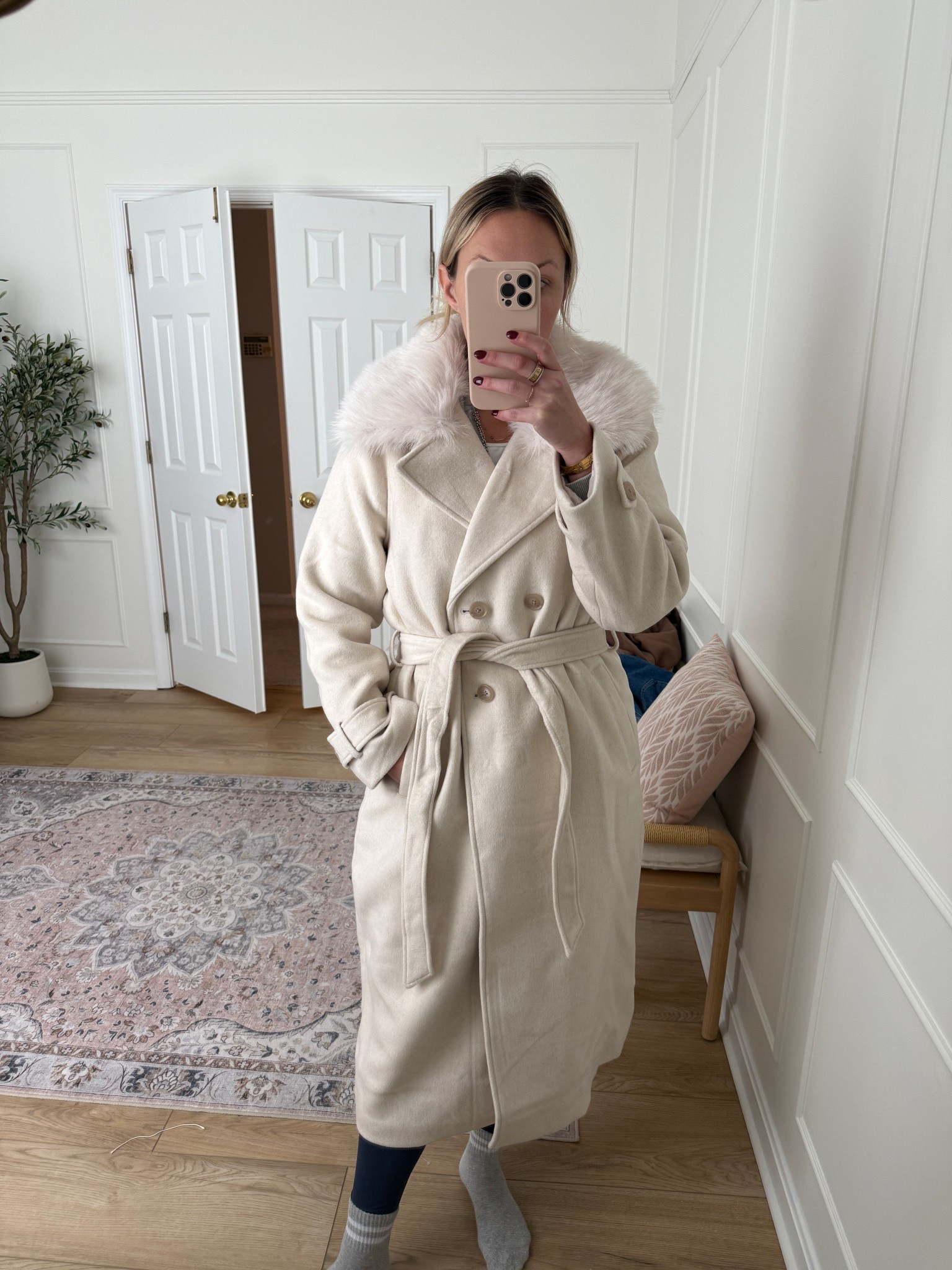 Abercrombie coat I’m loving ! Winter coat 

#LTKMidsize #LTKHoliday #LTKSeasonal