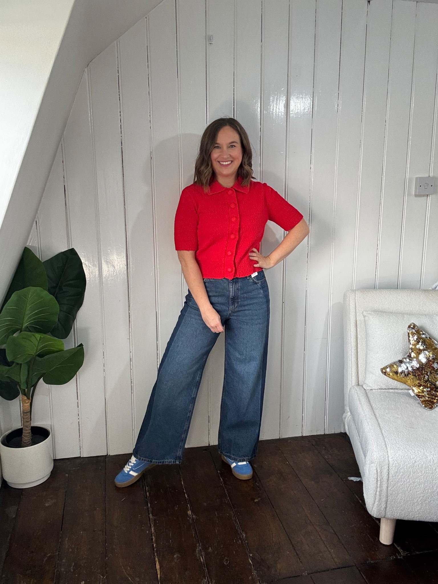 Perfect petite outfit! I wear a small in the top and a size 10 short in the jeans. 

Danielle ❤️

#LTKootd #LTKOver40 #LTKPetite
