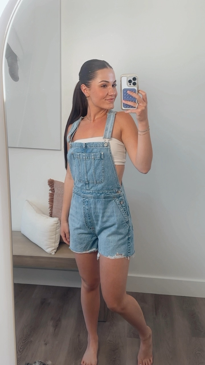 wearing a size small in overalls & bandeau top! 

#LTKStyleTip