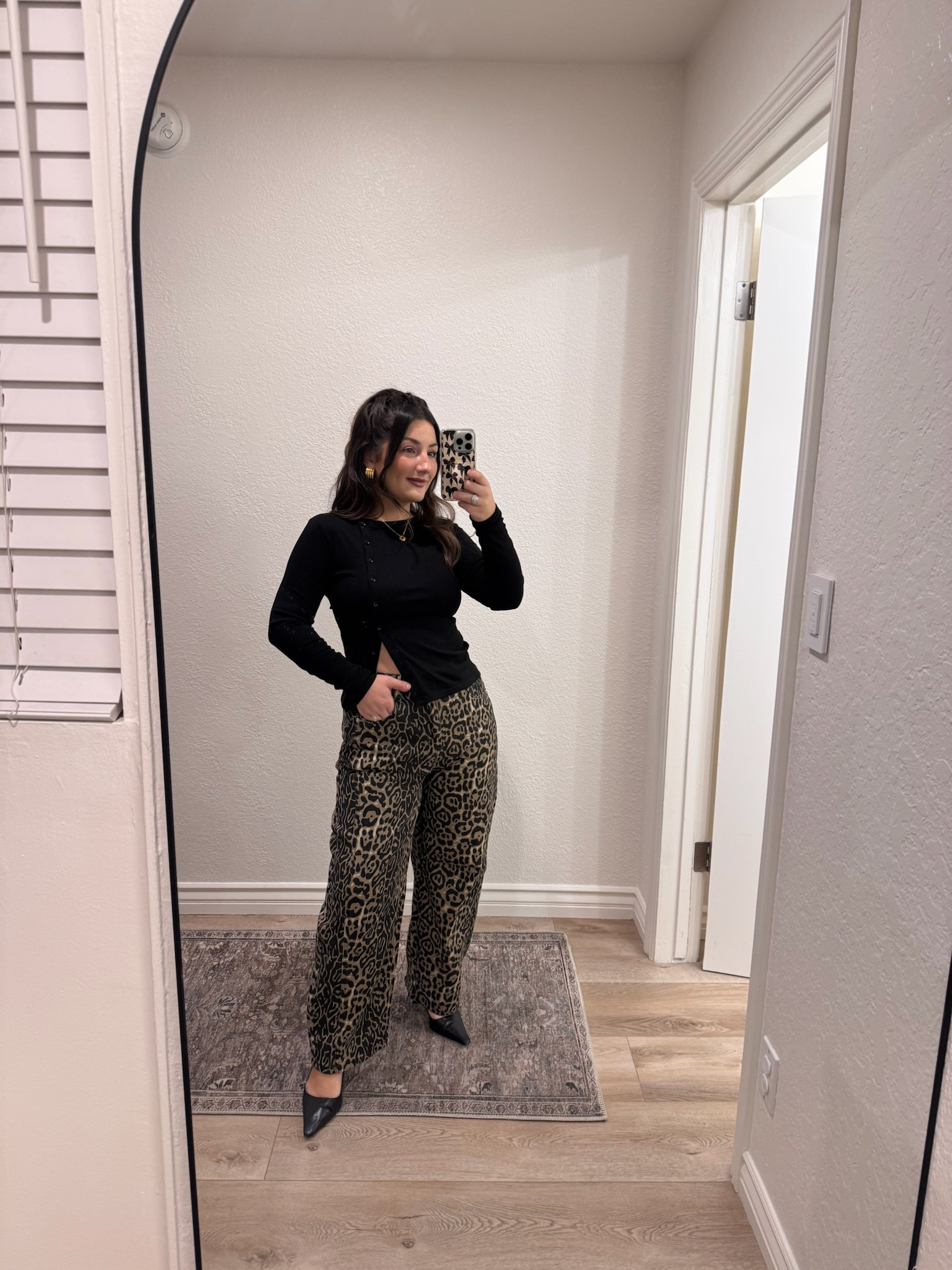 Petite friendly outfit!! 

Ribbed long sleeve top size small, jeans size 6 color light leopard (5'0" 140lbs) 

#ootd

#LTKPetite #LTKFindsUnder50 #LTKootd