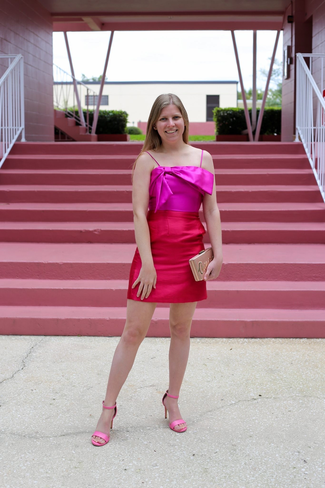 Sunday evenings at the theatre. 

Dress rented from @nuuly! 


#valentinesdayoutfit #redandpink #valentinesoutfit 