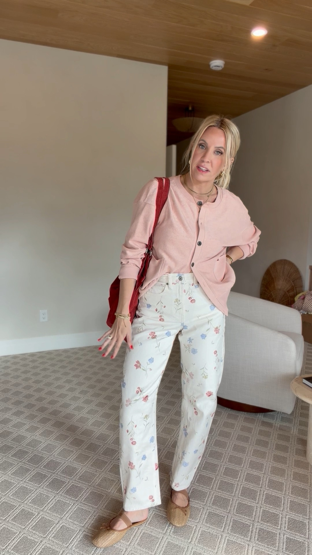 How cute is this spring outfit?! These pants are old navy! 

#LTKgrwm #LTKootd #LTKmomlife