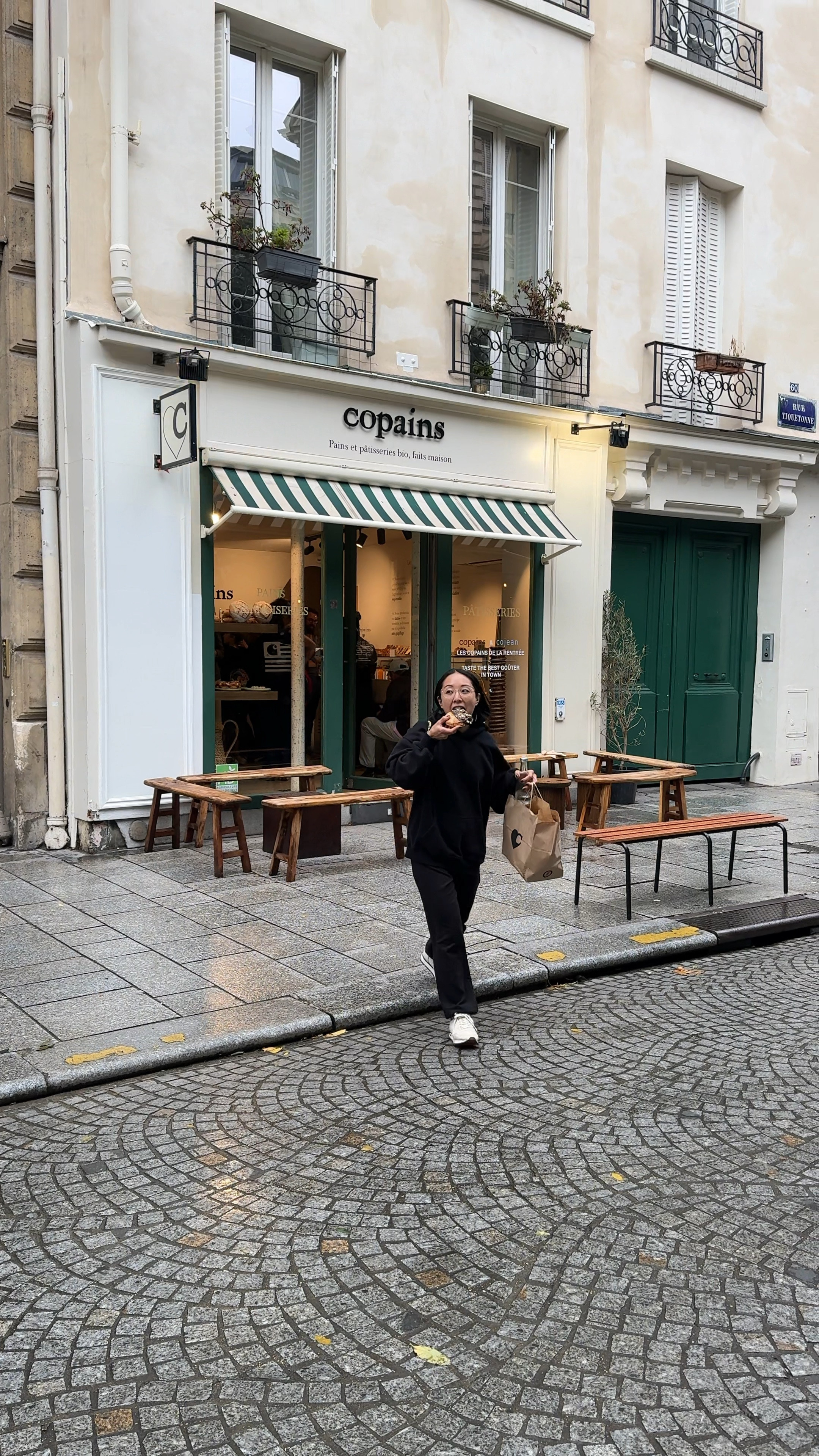 the COMFIEST affordable sweat seat from Abercrombie i never wanna take off!! 