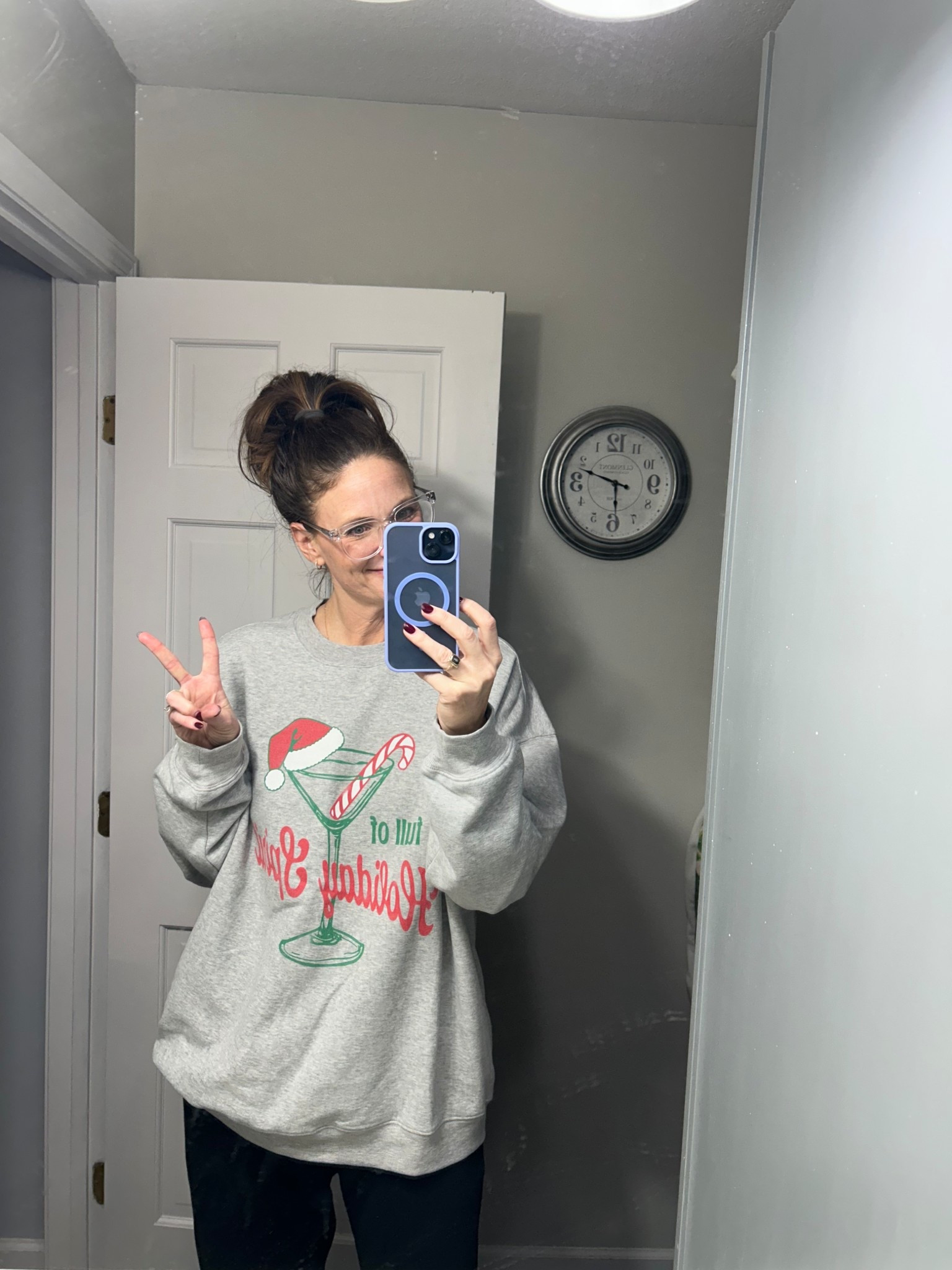 Comfies on ✔️, wine poured ✔️, pizza ordered ✔️… and everything 50% off 🍕🍷🛋️ The only kind of multitasking I support. 

Comfy Vibes • Wine Night • Pizza Time • Sale Alert •Fifty Percent Off • Cozy Season •Deal Of The Day • Weekend Vibes •Comfort and Chill • Shopping Finds

 

#LTKmomlife #LTKHoliday #LTKCyberWeek