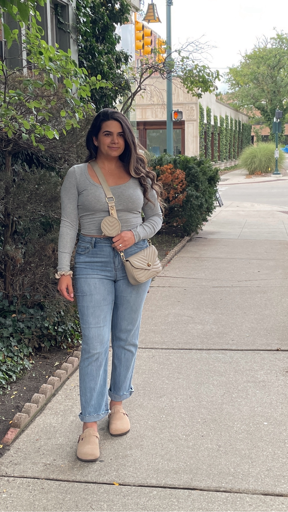 Realistic casual fall outfit! Loving these Birkenstock dupes I found on Amazon for less than $40!!

#LTKFindsUnder50 #LTKSeasonal