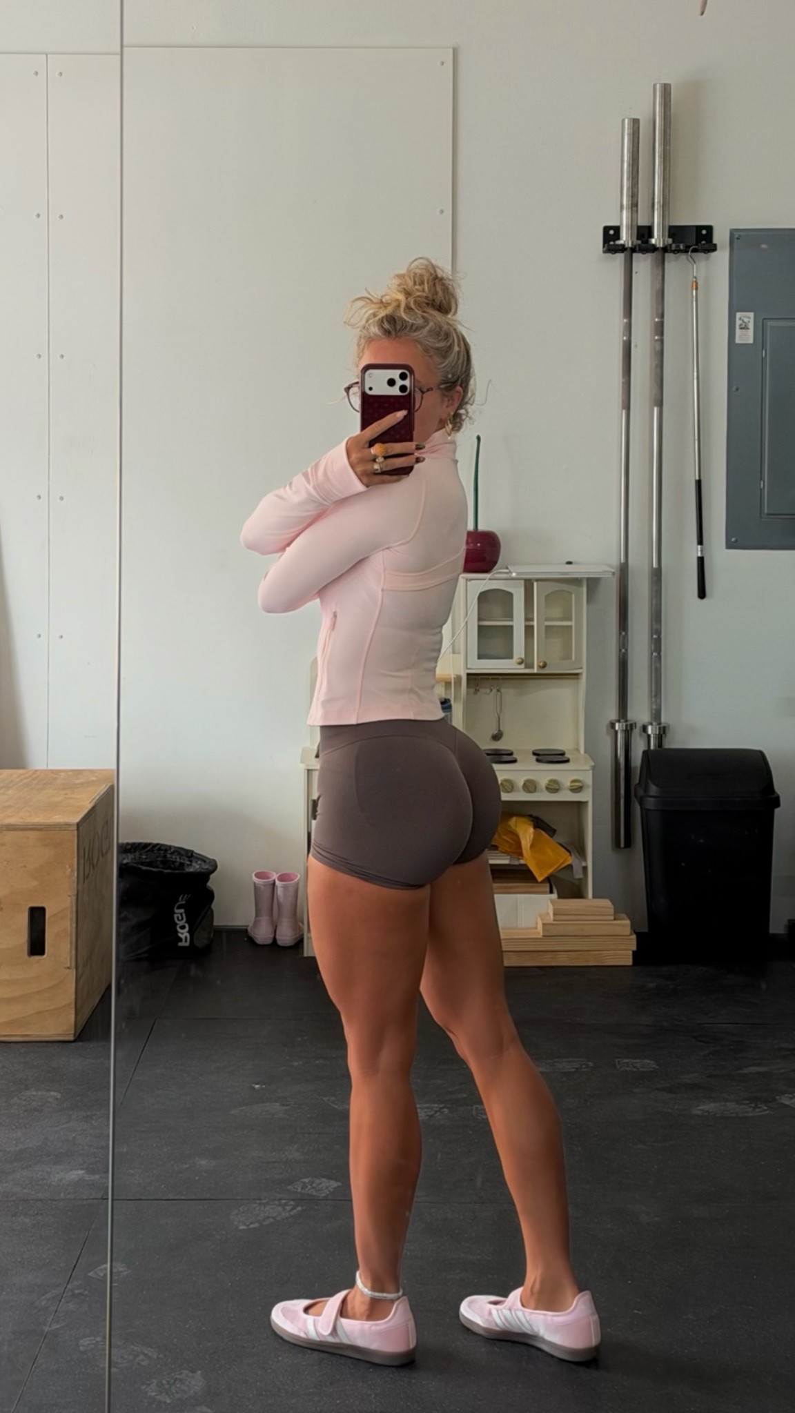 Gym fit
Size 6 jacket
Small shorts

#LTKfitnessgoals #LTKselfcare #LTKActive