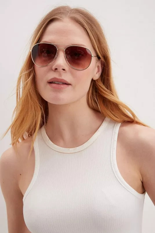 Buy Gold Aviator Sunglasses for GBP 18.00 | Dorothy Perkins UK | Dorothy Perkins (UK)
