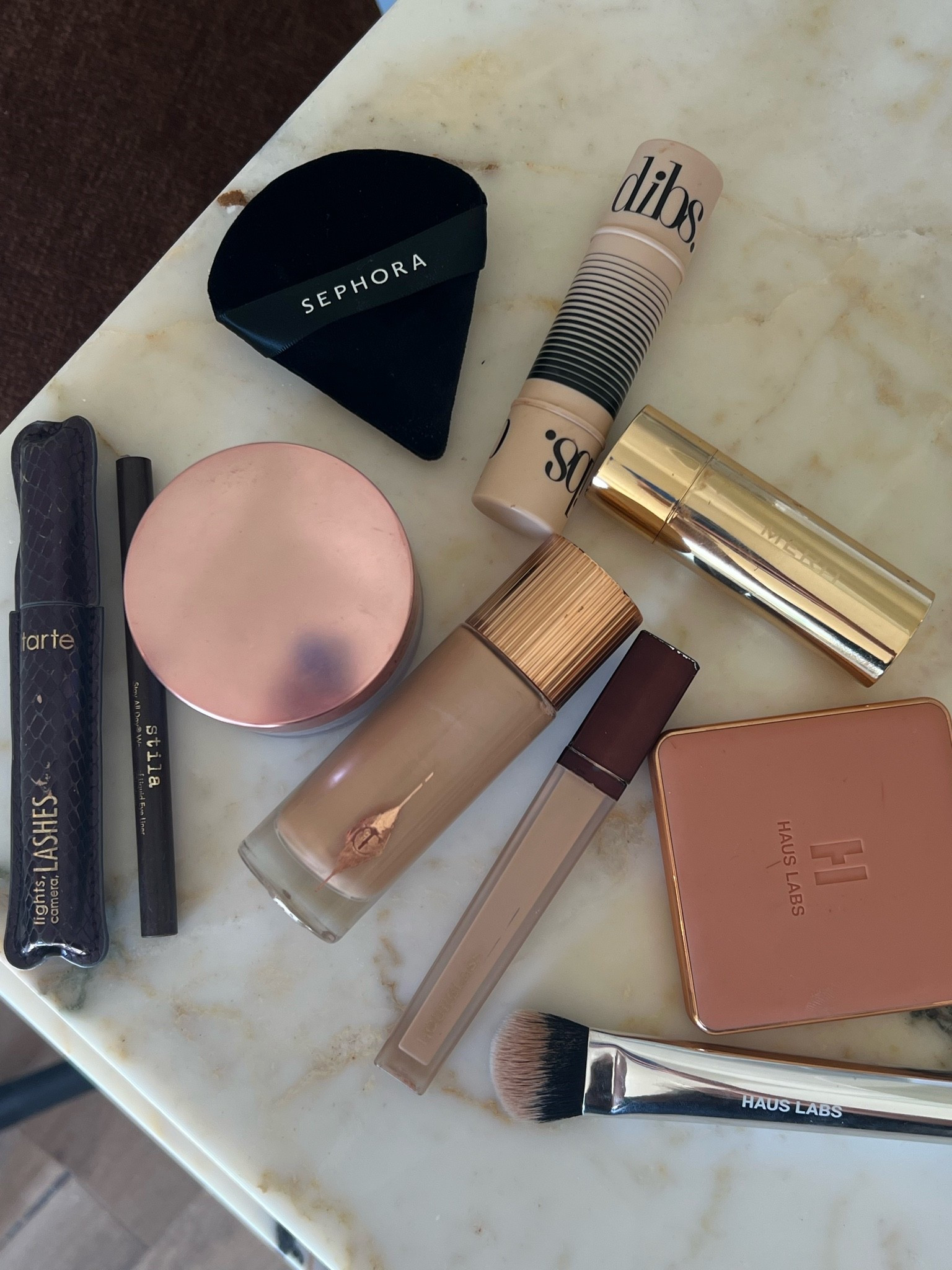 From my makeup drawer✨

Dressupbuttercup.com #dressupbuttercup #dederaad

#LTKgrwm #LTKmomlife #LTKstorytime