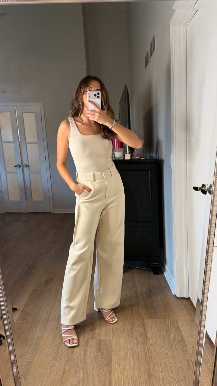 hey chat, what’s a chic beige outfit for day to night?

chatgpt: 📦🤍

Use code Rosie20% for 20% off 

 #oglmove #inmyogl @ogl_move 
#butteryellow