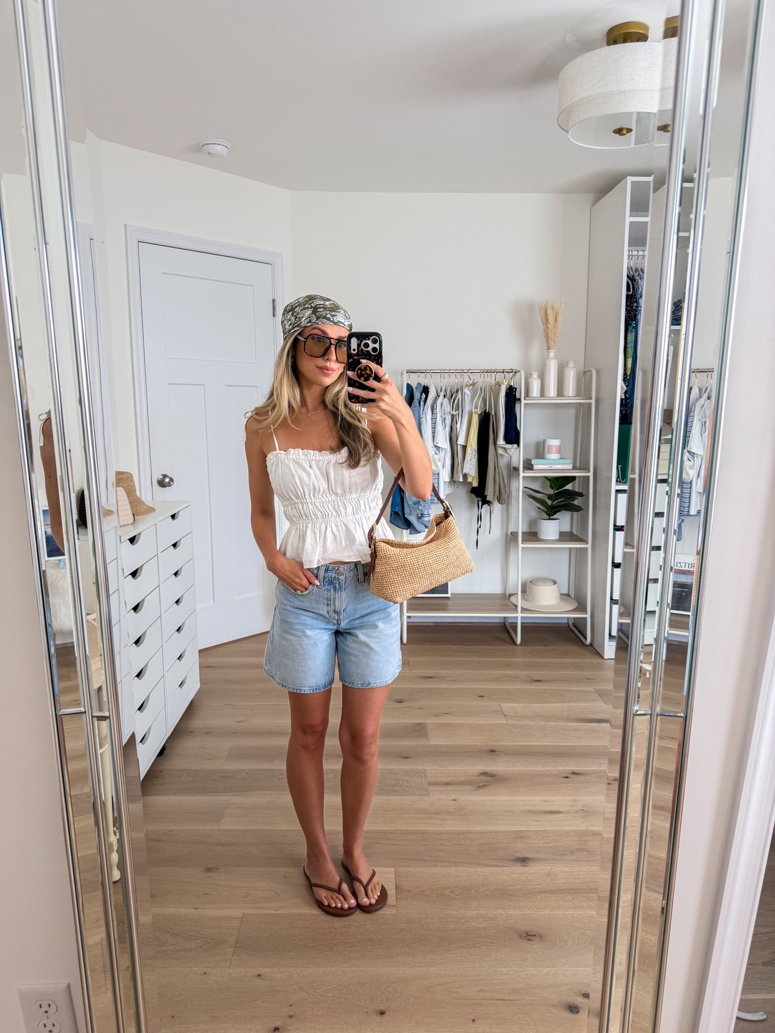 casual summer ootd 
+ top: xs
+ 90s baggy shorts: 24 
+ flip flops: true to size 

Petite style 
Petite outfit 
Aritzia style
Aritzia outfit

#LTKootd #LTKPetite #LTKSeasonal