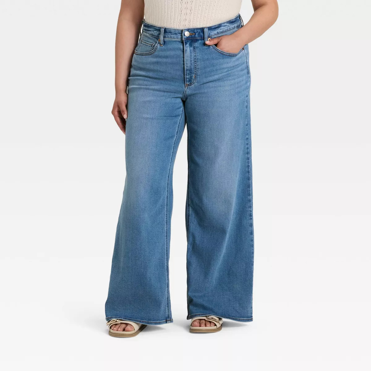 Women's High-Rise Wide Leg Jeans - Universal Thread™ Medium Wash 4 | Target