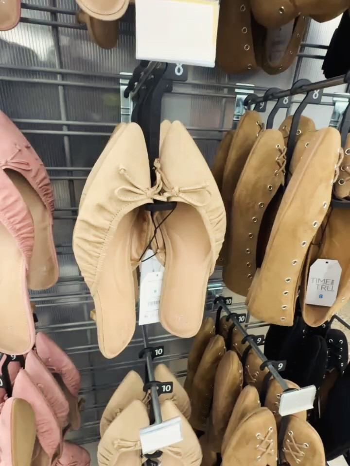 A little shoe shopping at Walmart. These have a look of some higher end shoes! Perfect for Spring and a few came home with me. 🤫💙🤍

Which pair are you snagging? Ill link these up on my LTK for easy shopping 🛍️

#springshoes #springstyles #womensshoes #shoesforwomen #walmart

#LTKOver40 #LTKWorkwear #LTKSeasonal