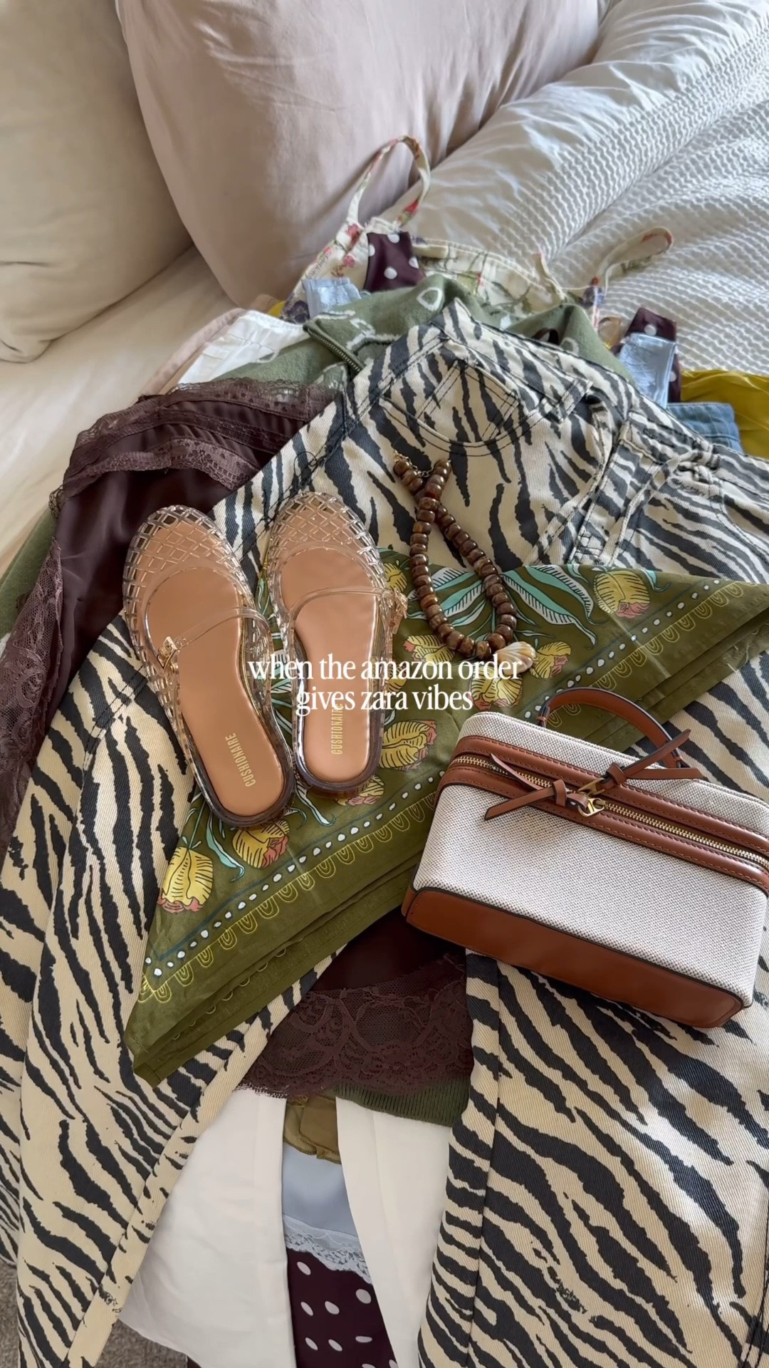 These Amazon finds are giving look for less in the best way👀 

Amazon finds, Amazon fashion finds, look for less, fall style