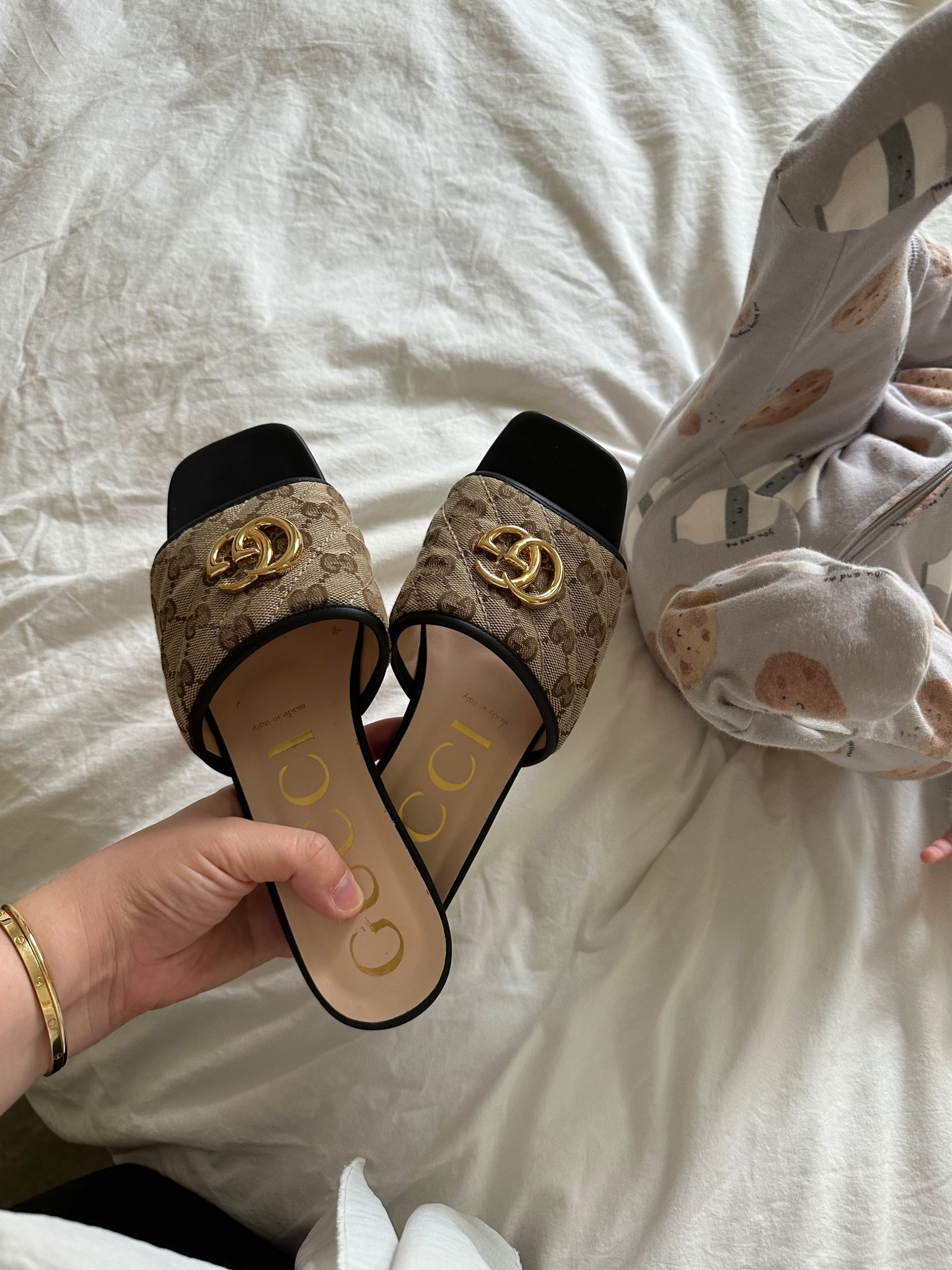 Obsessed with these sandals - they’re from last season so I linked some others I love 

#LTKunboxing